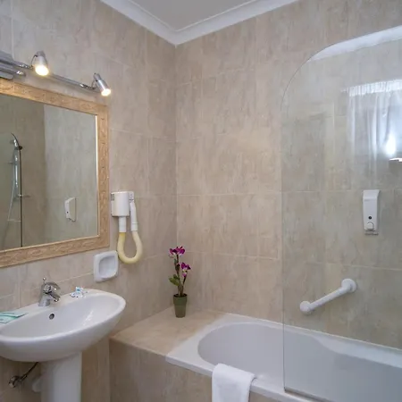 Soreda Hotel 4*